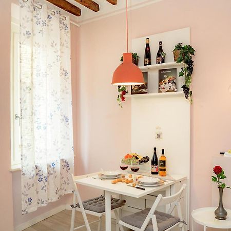 Appartement La Casa Del Vino à Parme Extérieur photo
