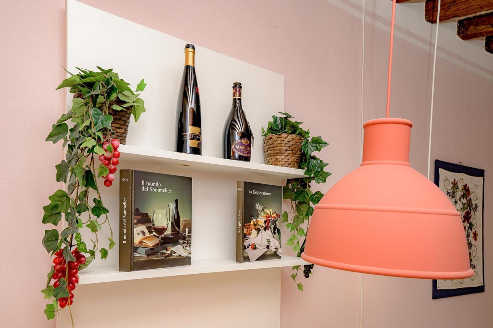Appartement La Casa Del Vino à Parme Extérieur photo